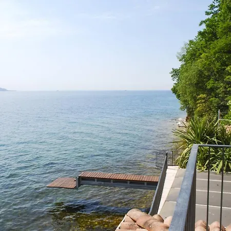 I Cipressi - Theater Villa Toscolano Maderno